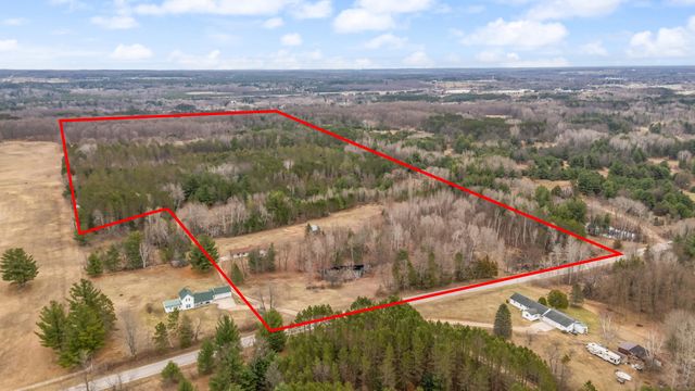 6700 S 230th Avenue, Lincoln Twp-osceola, MI 49677