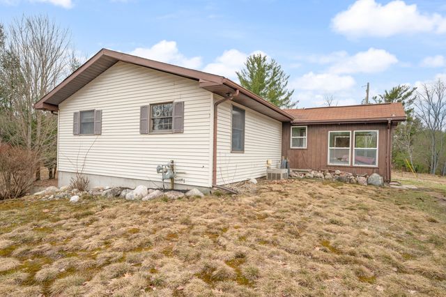 6700 S 230th Avenue, Lincoln Twp-osceola, MI 49677