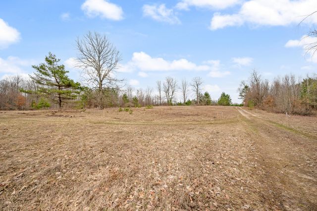 6700 S 230th Avenue, Lincoln Twp-osceola, MI 49677