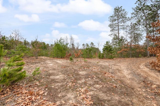 6700 S 230th Avenue, Lincoln Twp-osceola, MI 49677