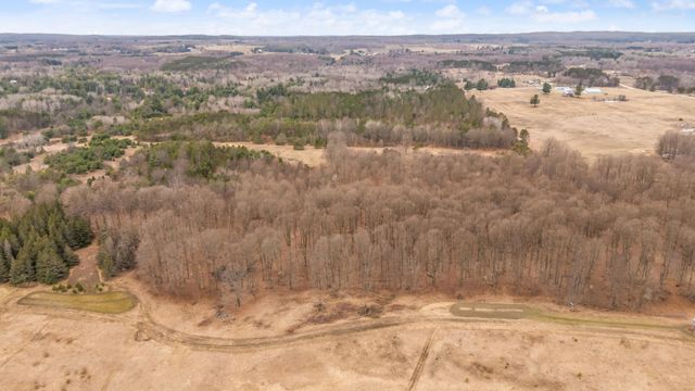 6700 S 230th Avenue, Lincoln Twp-osceola, MI 49677