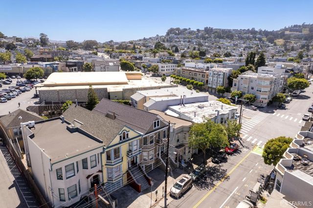77 29th Street, San Francisco, CA 94110