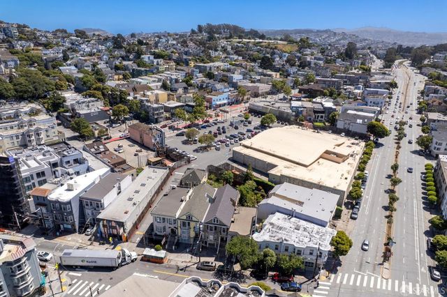 77 29th Street, San Francisco, CA 94110