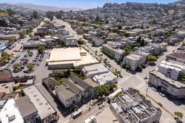 77 29th Street, San Francisco, CA 94110