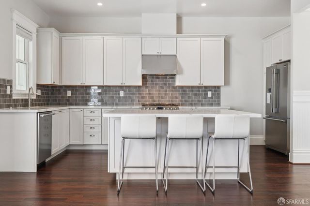 77 29th Street, San Francisco, CA 94110