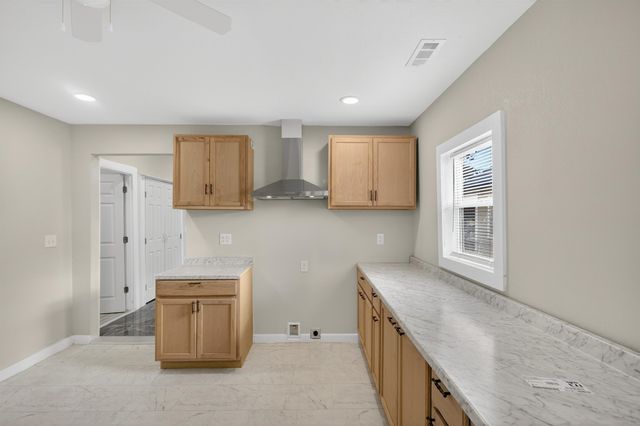 1231 S Topeka Ave, Wichita, KS 67211