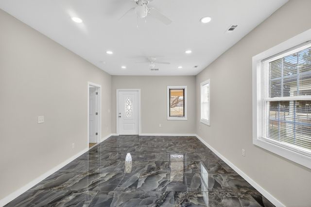 1231 S Topeka Ave, Wichita, KS 67211