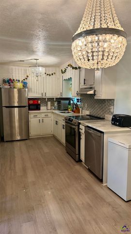 170 Graystone Circle, Macon, GA 31211