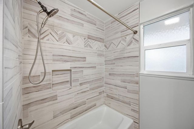 2019 W Elm St, Lodi, CA 95242