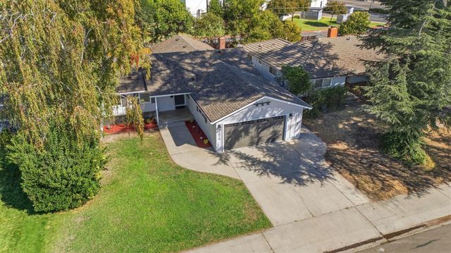 2019 W Elm St, Lodi, CA 95242