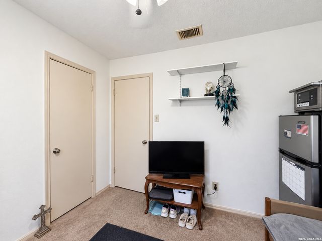 5327 FOUNTAIN LK, San Antonio, TX 78244