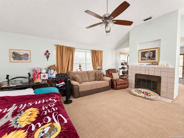 5327 FOUNTAIN LK, San Antonio, TX 78244