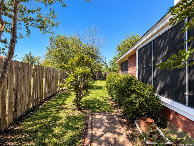 5327 FOUNTAIN LK, San Antonio, TX 78244