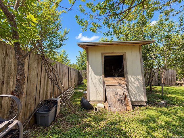 5327 FOUNTAIN LK, San Antonio, TX 78244