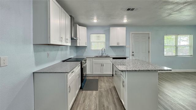 191 Harmon Road, Gun Barrel City, TX 75156