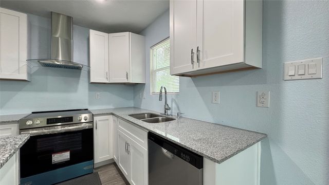 191 Harmon Road, Gun Barrel City, TX 75156