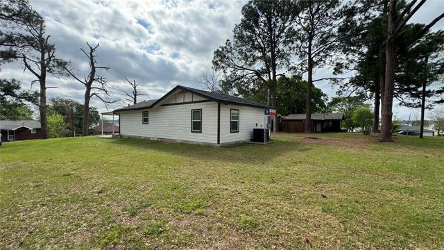 191 Harmon Road, Gun Barrel City, TX 75156