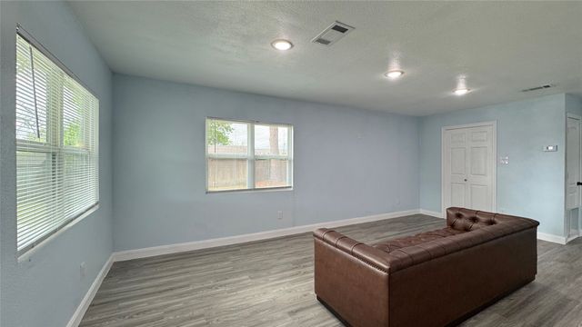 191 Harmon Road, Gun Barrel City, TX 75156