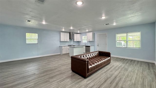 191 Harmon Road, Gun Barrel City, TX 75156