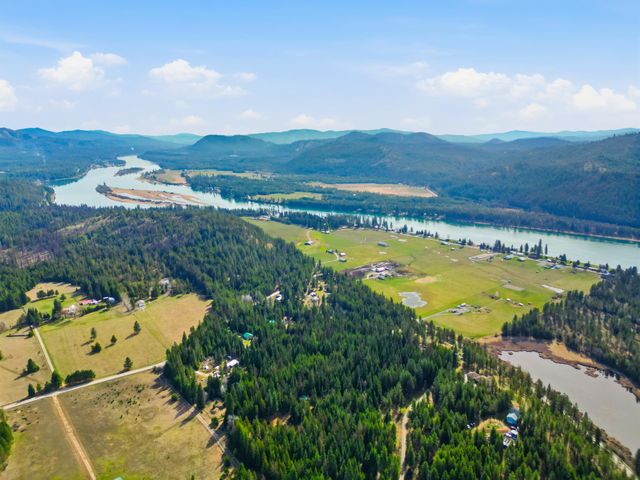 119 Gray Eagle Ln, Newport, WA 99156