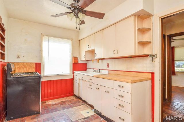 9441 Kathlyn Drive, Woodson Terrace, MO 63134