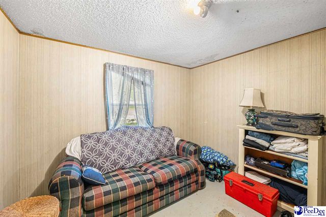 902 Piano Rd, Florence, SC 29501