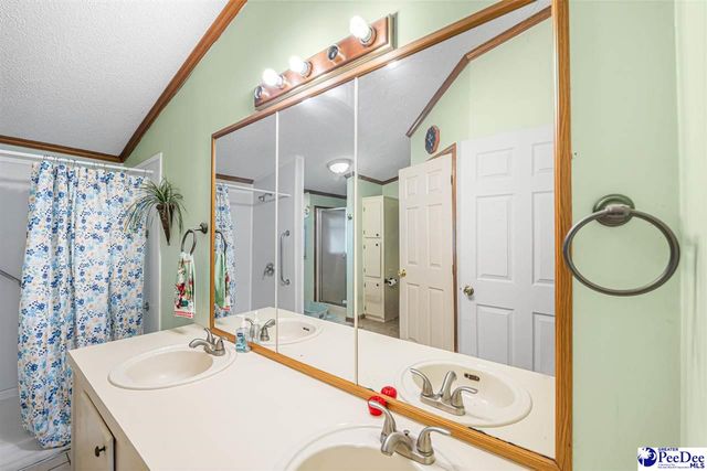 902 Piano Rd, Florence, SC 29501