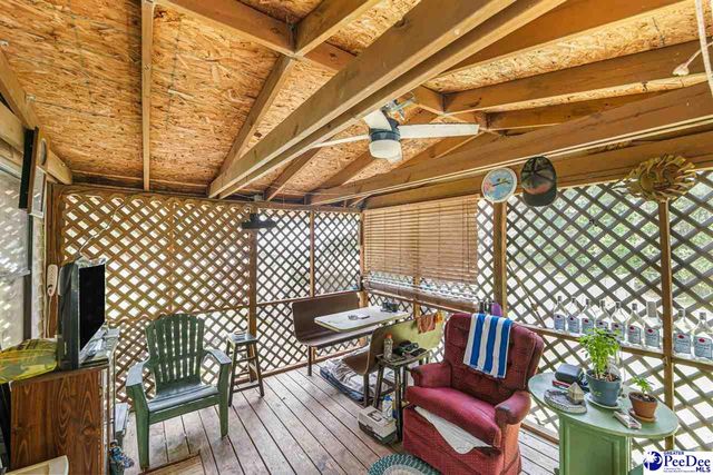 902 Piano Rd, Florence, SC 29501