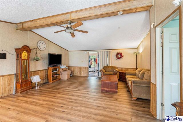 902 Piano Rd, Florence, SC 29501