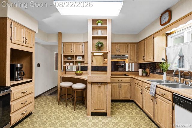 12524 Linden Road, Fenton Charter Township, MI 48451