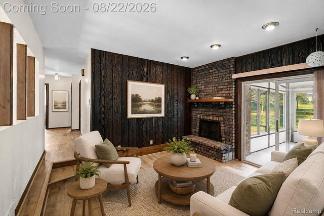 12524 Linden Road, Fenton Charter Township, MI 48451