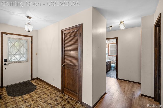 12524 Linden Road, Fenton Charter Township, MI 48451