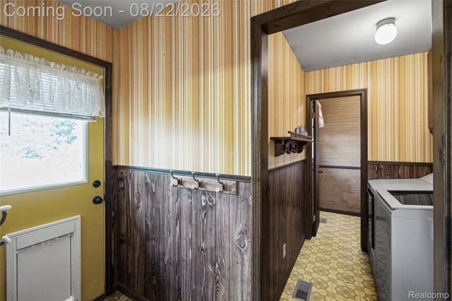 12524 Linden Road, Fenton Charter Township, MI 48451