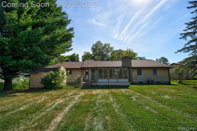 12524 Linden Road, Fenton Charter Township, MI 48451