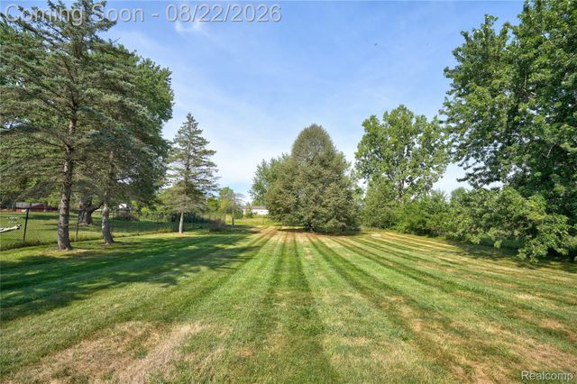 12524 Linden Road, Fenton Charter Township, MI 48451