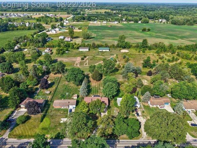 12524 Linden Road, Fenton Charter Township, MI 48451