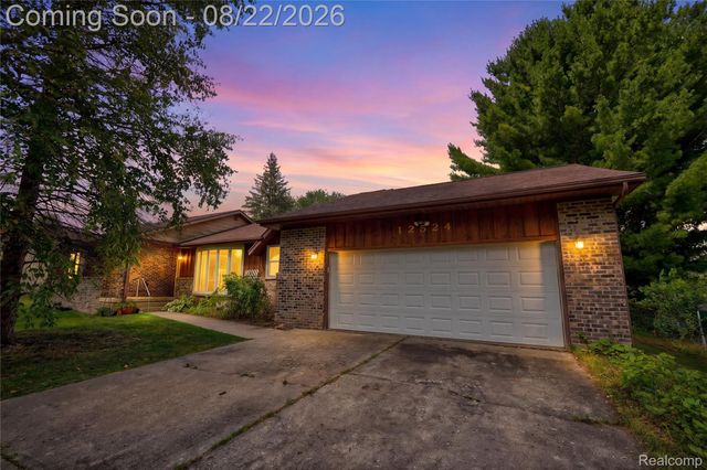 12524 Linden Road, Fenton Charter Township, MI 48451