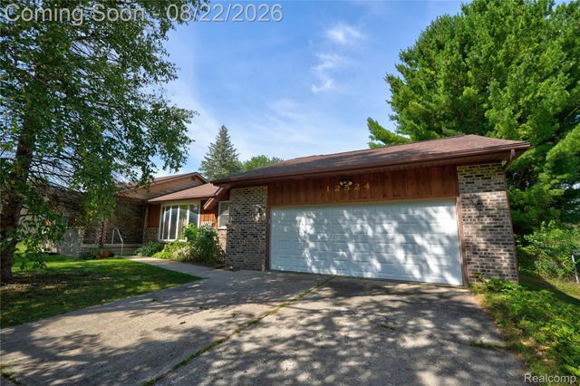 12524 Linden Road, Fenton Charter Township, MI 48451