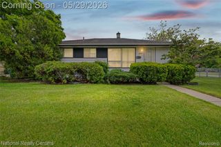 33565 John Hauk Street, Garden City, MI 48135