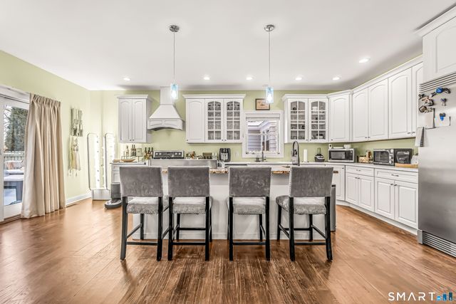 24 Anderson Avenue, Milford, CT 06460