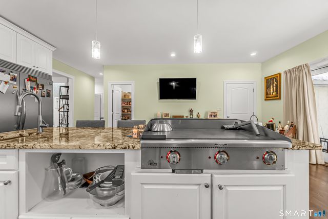 24 Anderson Avenue, Milford, CT 06460