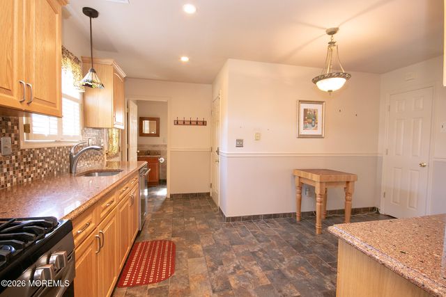 41 Alberta Avenue, North Middletown, NJ 07748