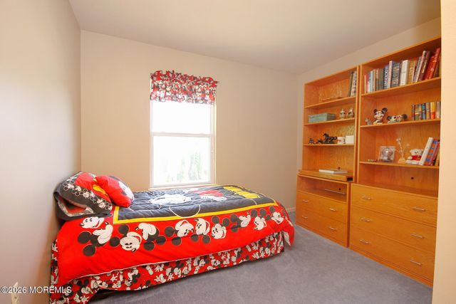 41 Alberta Avenue, North Middletown, NJ 07748