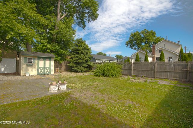 41 Alberta Avenue, North Middletown, NJ 07748