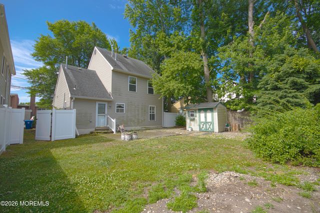 41 Alberta Avenue, North Middletown, NJ 07748