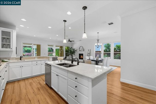 1959 Sacred Mountain Ln, Brentwood, CA 94513
