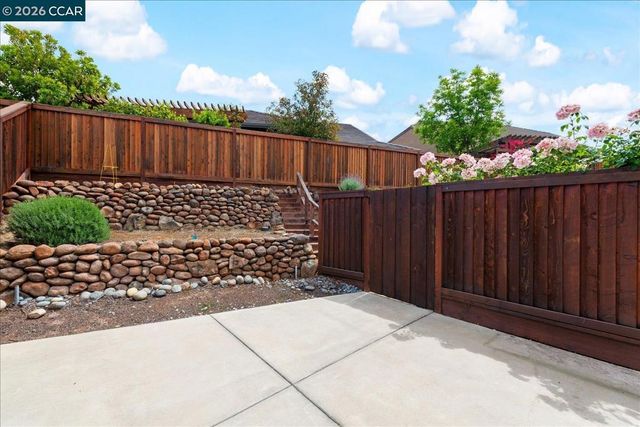 1959 Sacred Mountain Ln, Brentwood, CA 94513