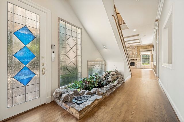 10445 Strait Lane, Dallas, TX 75229
