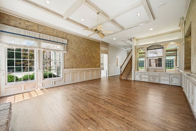 10445 Strait Lane, Dallas, TX 75229