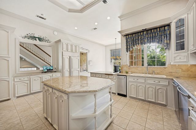10445 Strait Lane, Dallas, TX 75229